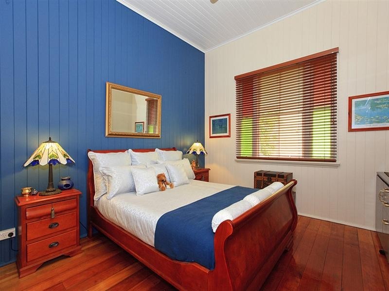 38 Longfellow Street, Norman Park QLD 4170