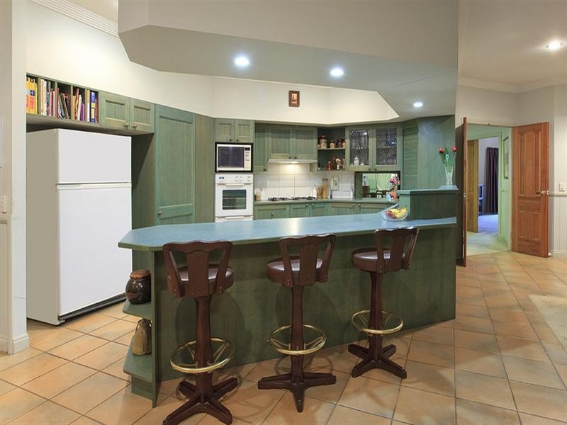 37 Amersham Crescent, Carindale QLD 4152