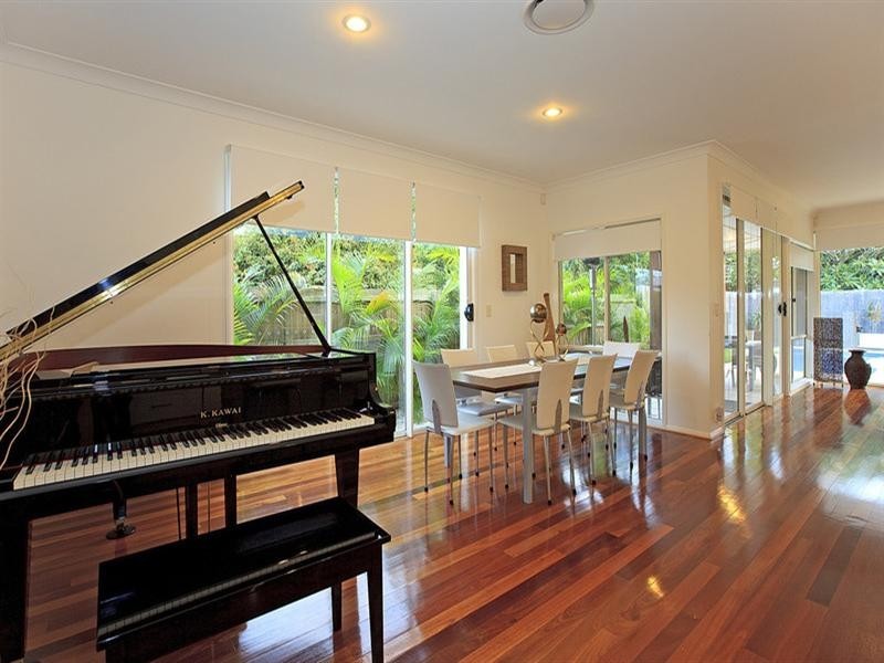 8 Lindsay Street, Hawthorne QLD 4171