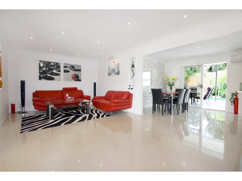 66 Jardine Drive, Springwood QLD 4127