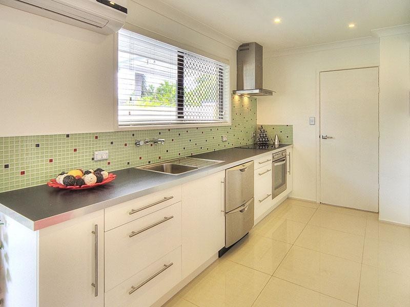 66 Jardine Drive, Springwood QLD 4127