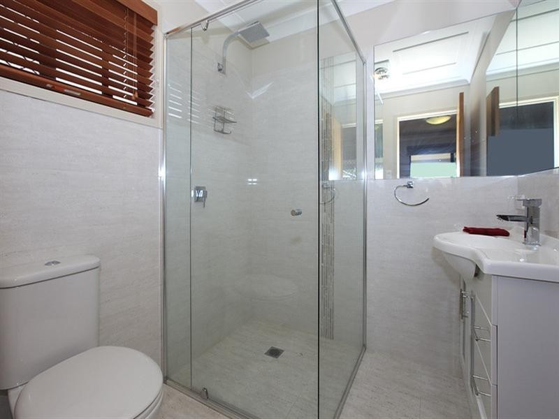 2/381 Bennetts Road, Norman Park QLD 4170