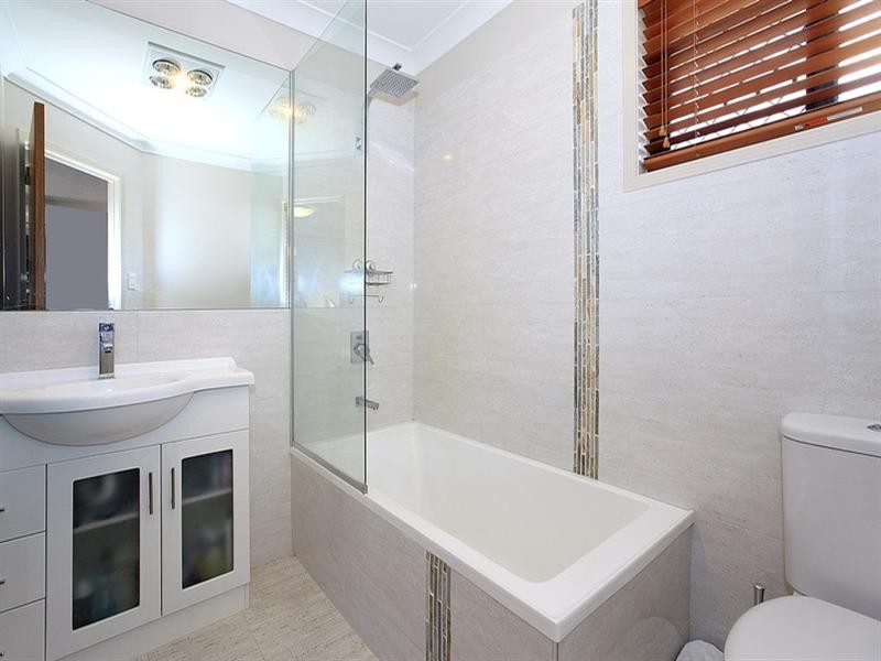 2/381 Bennetts Road, Norman Park QLD 4170