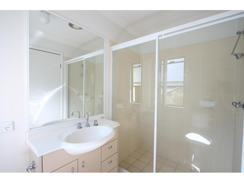 8/583 Wondall Road, Tingalpa QLD 4173