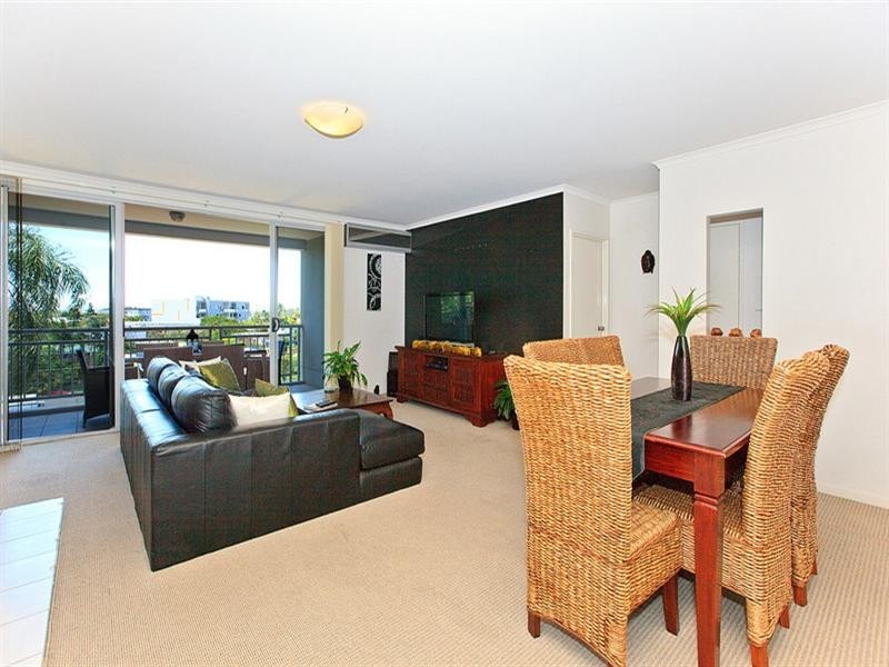 206/18 Richmond Road, Morningside QLD 4170