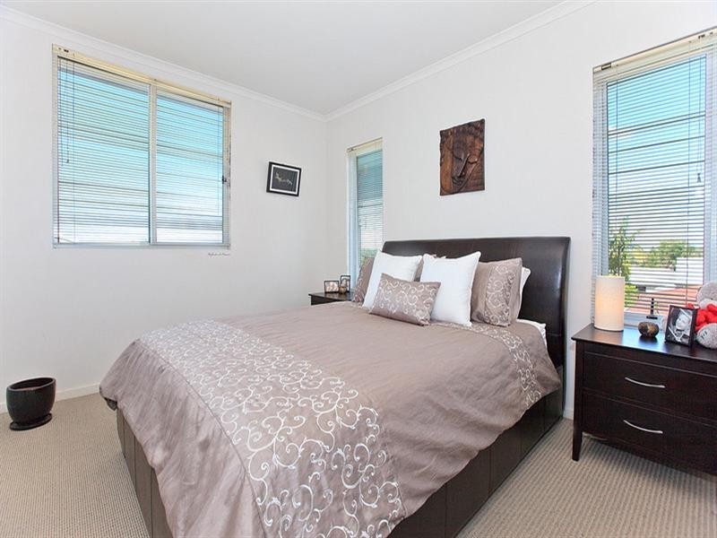 206/18 Richmond Road, Morningside QLD 4170