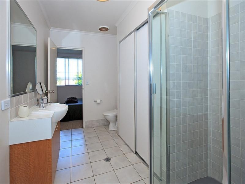206/18 Richmond Road, Morningside QLD 4170