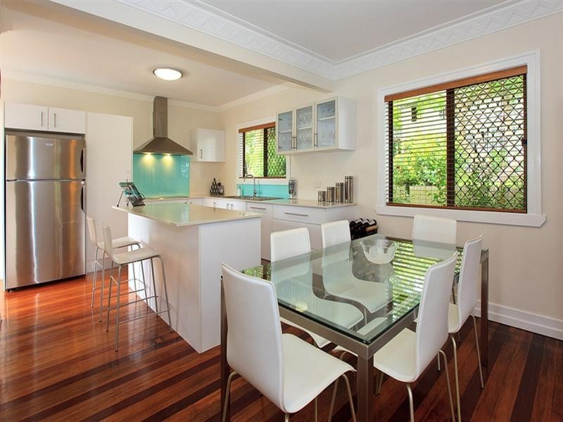 101 Erica Street, Cannon Hill QLD 4170