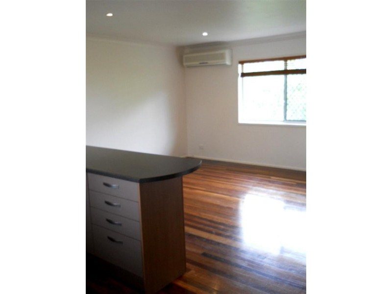 1/19 Collings Street, Balmoral QLD 4171