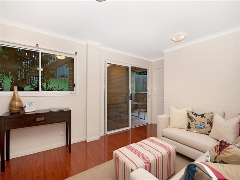 27 Wright Street, Balmoral QLD 4171