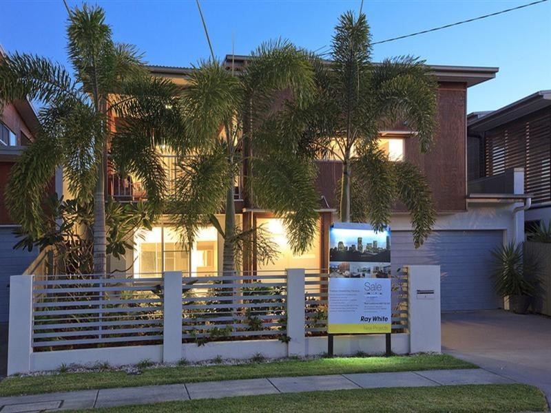 8 Eton Street, Bulimba QLD 4171