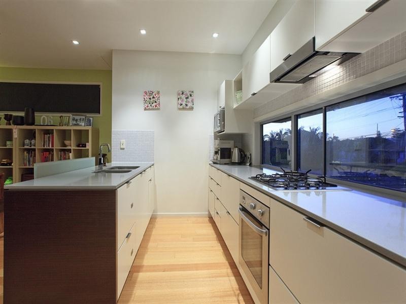 8 Eton Street, Bulimba QLD 4171