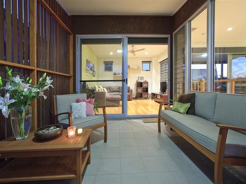 8 Eton Street, Bulimba QLD 4171