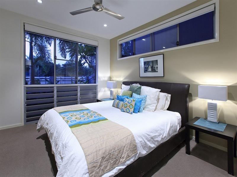 8 Eton Street, Bulimba QLD 4171