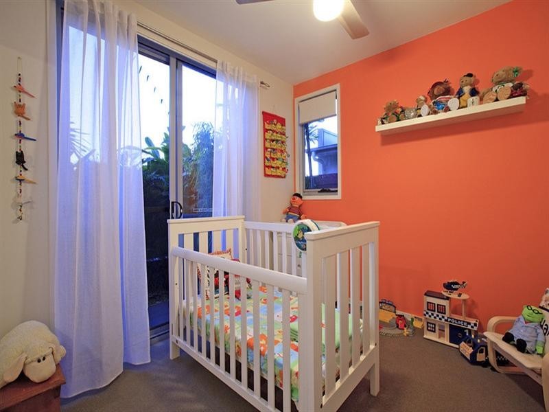 8 Eton Street, Bulimba QLD 4171