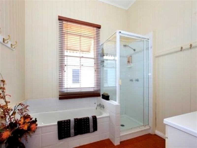 7 Govett Avenue, Hawthorne QLD 4171