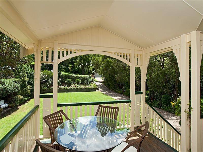 19 Ivy Street, Indooroopilly QLD 4068