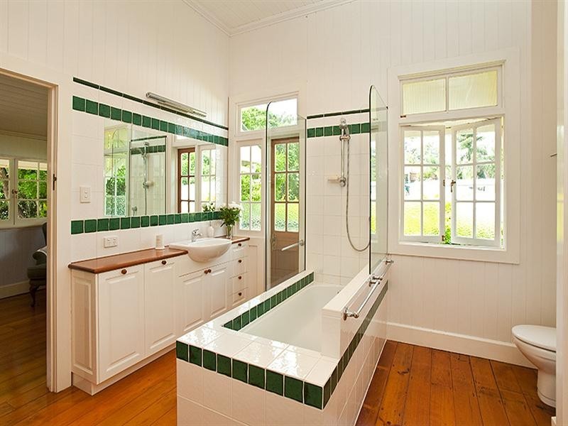 19 Ivy Street, Indooroopilly QLD 4068