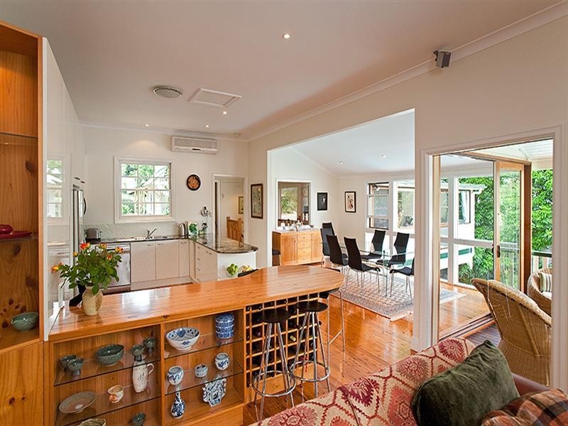 19 Ivy Street, Indooroopilly QLD 4068