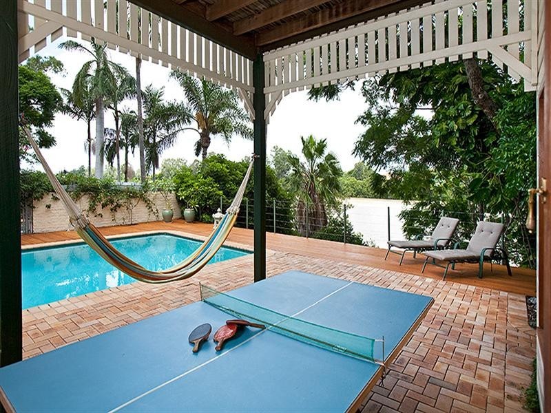 19 Ivy Street, Indooroopilly QLD 4068