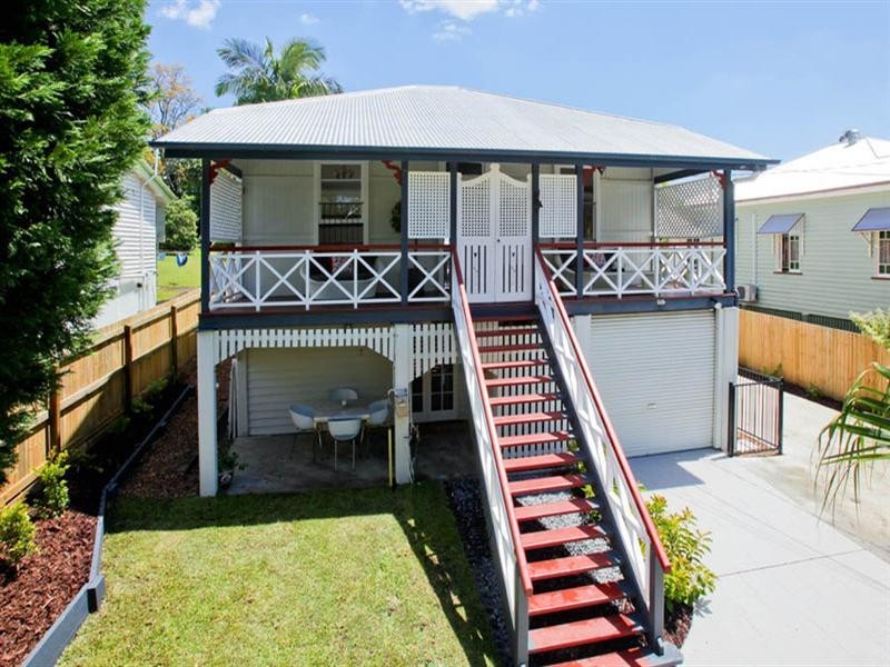 17A Marian Street, Coorparoo QLD 4151