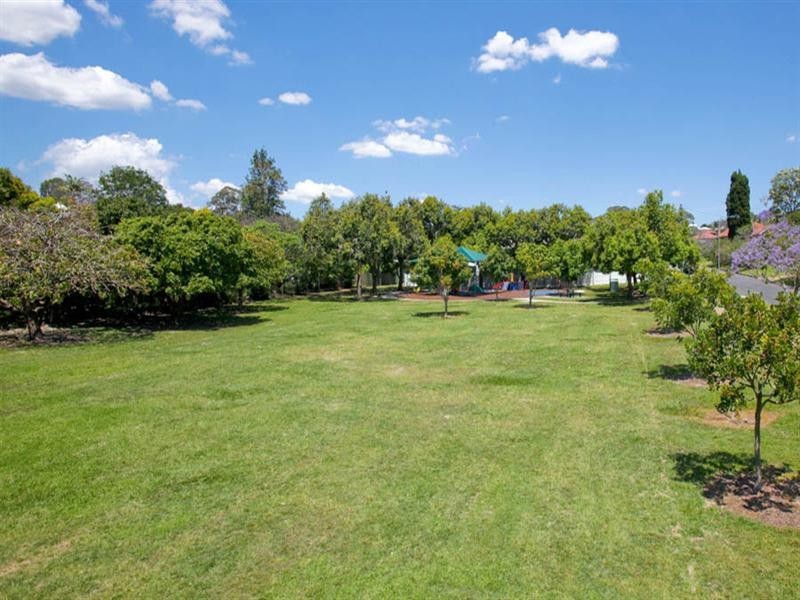 17A Marian Street, Coorparoo QLD 4151