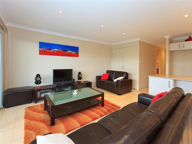 1/60 Kates Street, Morningside QLD 4170