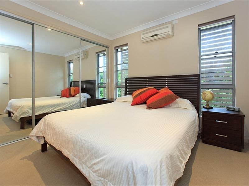 1/60 Kates Street, Morningside QLD 4170