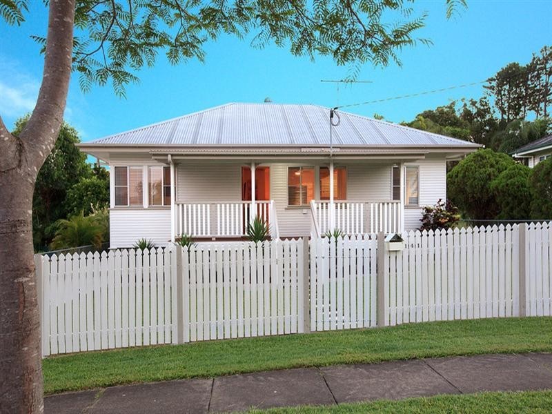 141 Dahlia Street, Cannon Hill QLD 4170