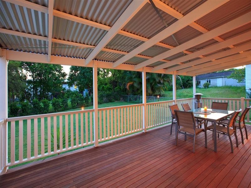 141 Dahlia Street, Cannon Hill QLD 4170