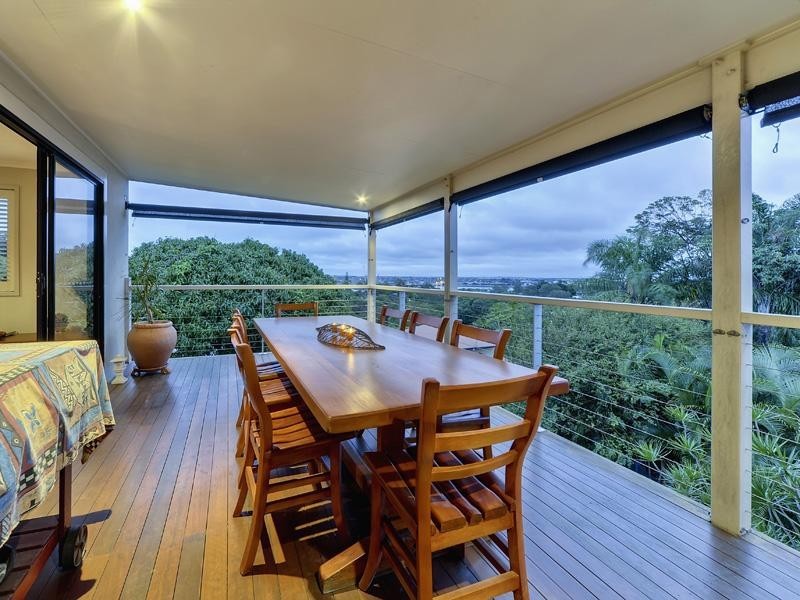 104 Fifth Avenue, Balmoral QLD 4171