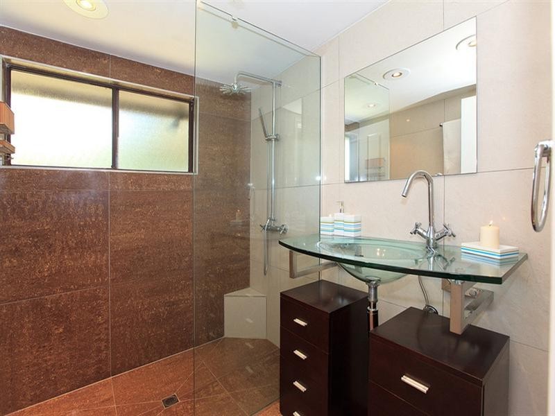 102 Dickson Way, Point Lookout QLD 4183