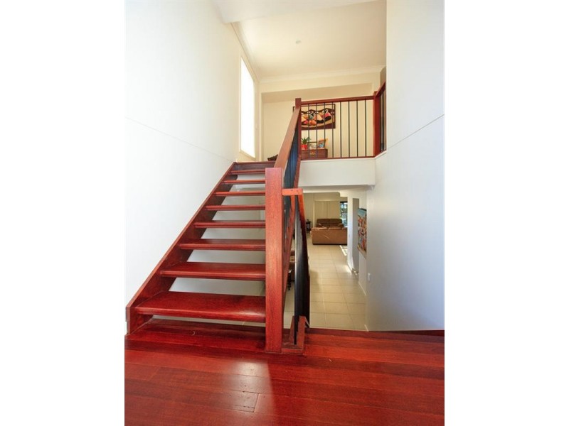 32 Aster Street, Cannon Hill QLD 4170