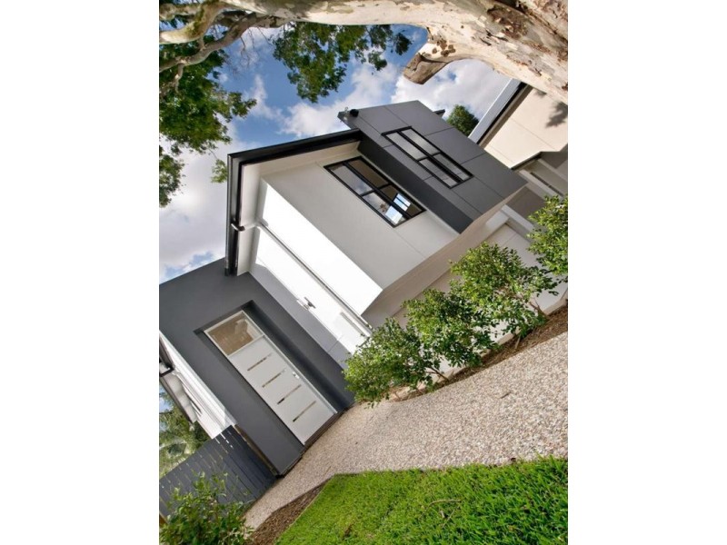 32 Aster Street, Cannon Hill QLD 4170