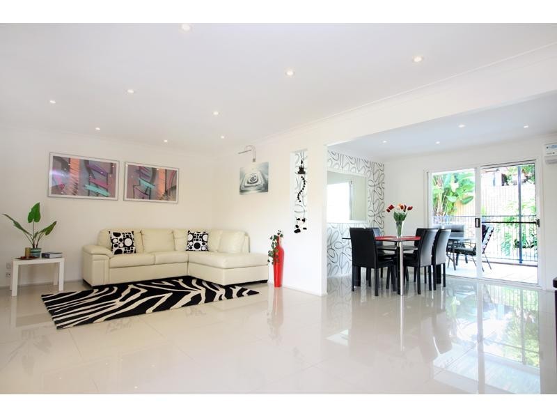 66 Jardine Drive, Springwood QLD 4127