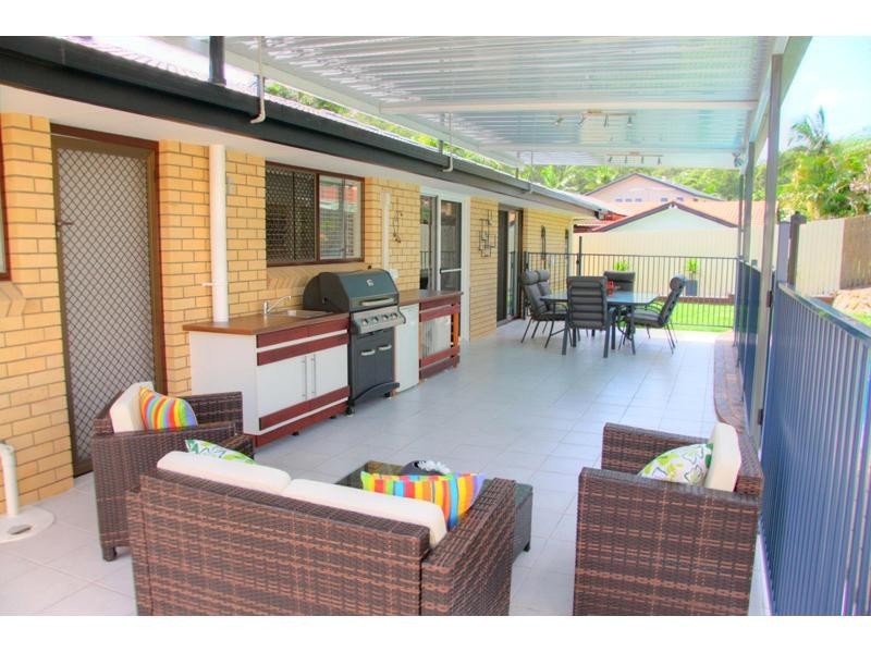 66 Jardine Drive, Springwood QLD 4127