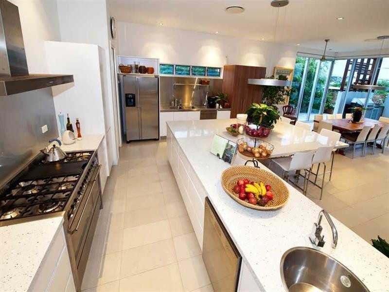 18 Quay Street, Bulimba QLD 4171