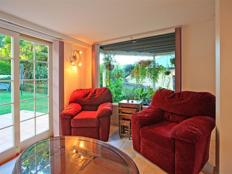 30 Philip Street, Hawthorne QLD 4171