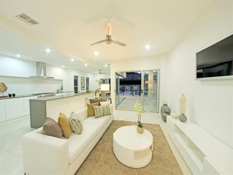 29 Paris Avenue, Morningside QLD 4170