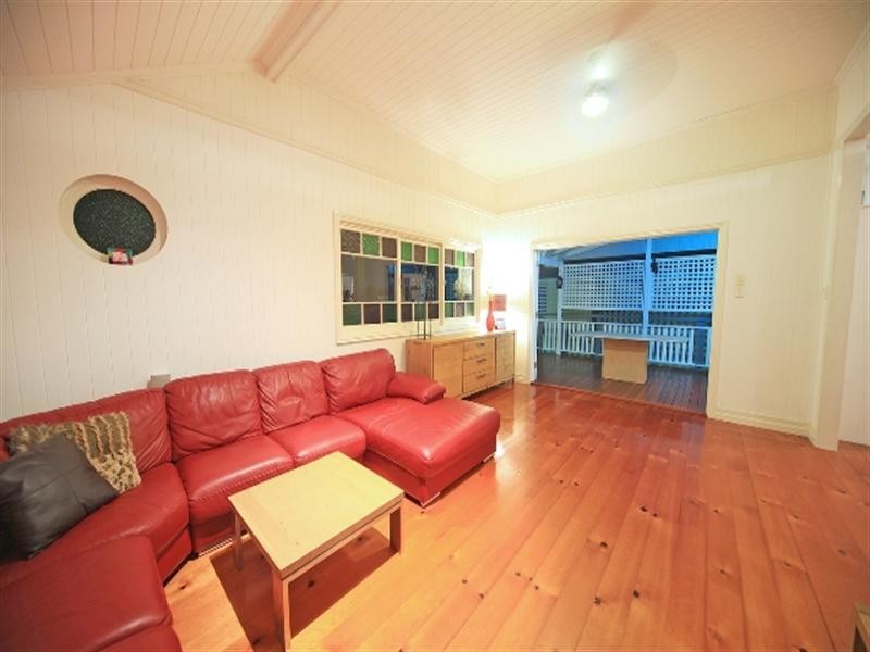 53 Derby Street, Balmoral QLD 4171