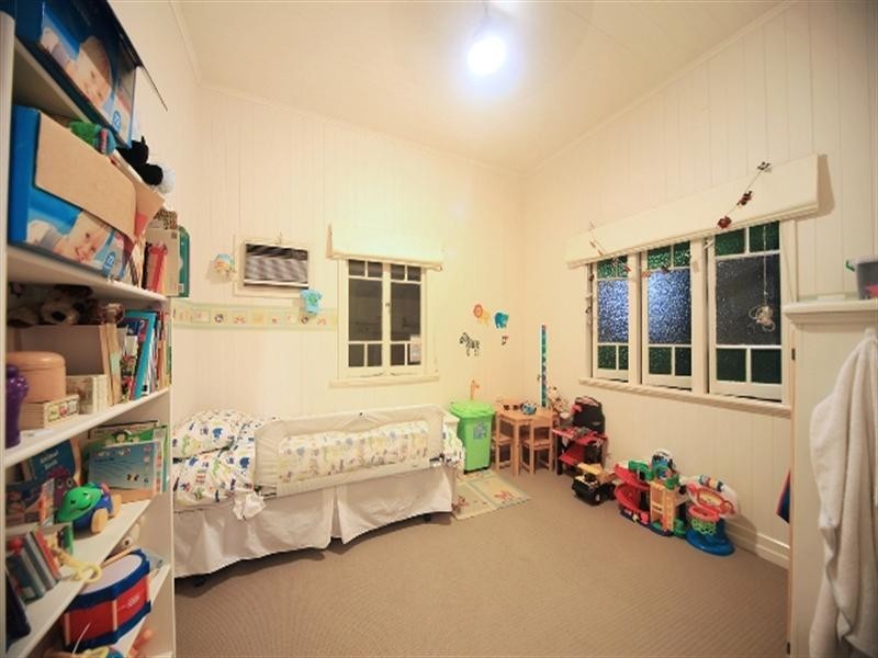 53 Derby Street, Balmoral QLD 4171