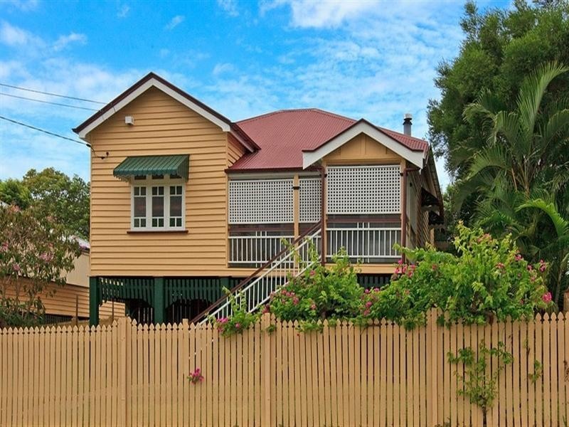 26 Nicklin Street, Coorparoo QLD 4151