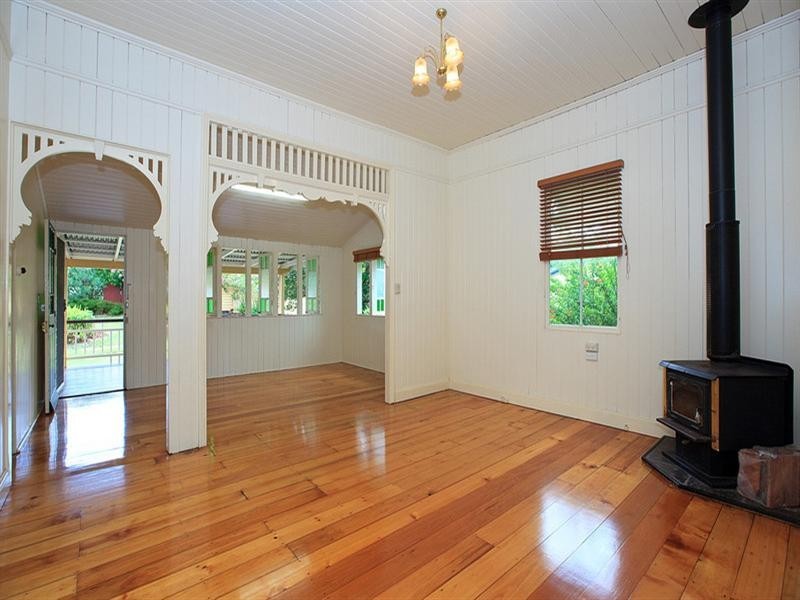 26 Nicklin Street, Coorparoo QLD 4151