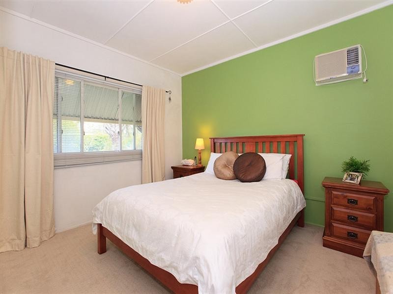 1848 Creek Road, Cannon Hill QLD 4170