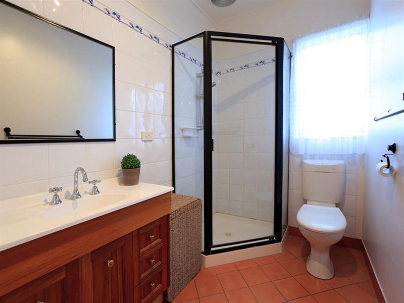 1848 Creek Road, Cannon Hill QLD 4170