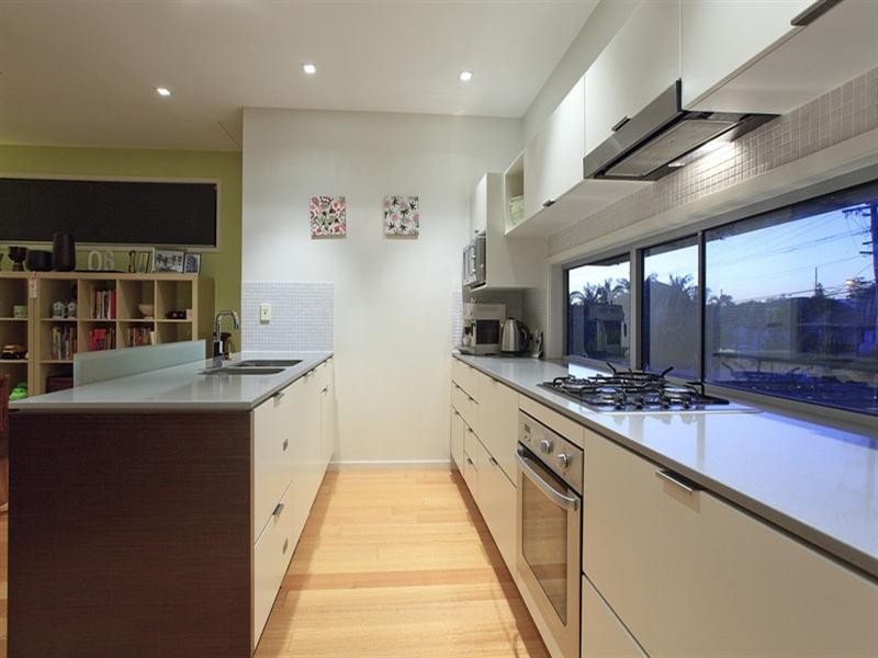 8 Eton Street, Bulimba QLD 4171