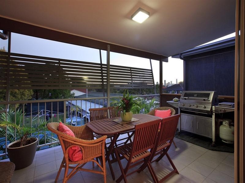 8 Eton Street, Bulimba QLD 4171