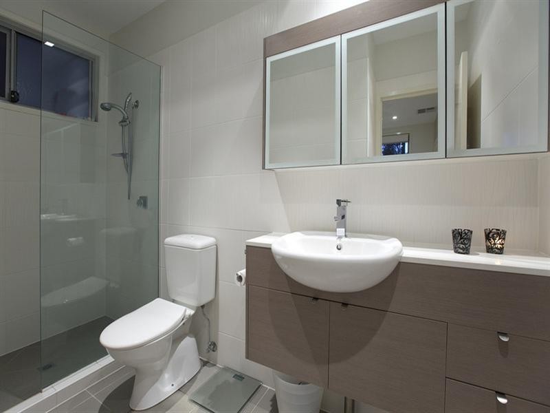 8 Eton Street, Bulimba QLD 4171