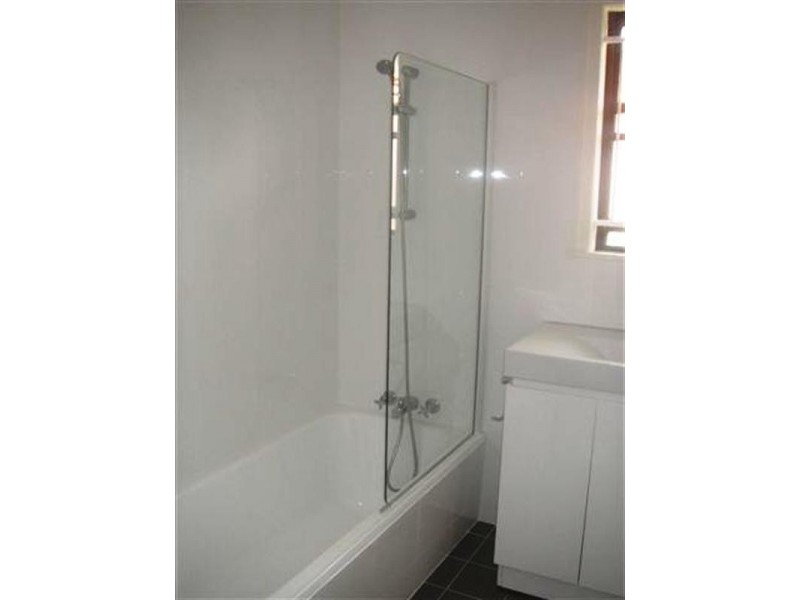 7 Delsie Street, Cannon Hill QLD 4170