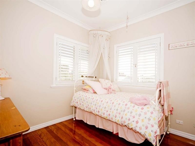 22 Pinedale Street, Morningside QLD 4170